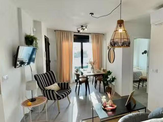 Piso de 2 habitaciones en Oliva