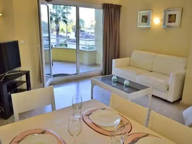 Piso de 2 habitaciones en Oliva