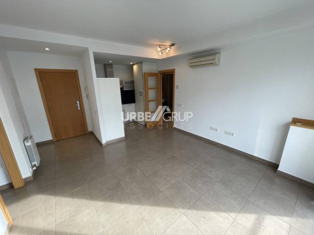 PISO DE 2 HABITACIONES EN AVDA. JAIME I DE TERRASSA