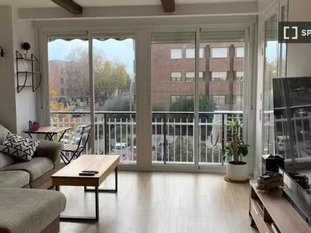 Piso de 2 habitaciones en alquiler en Concepción, Madrid