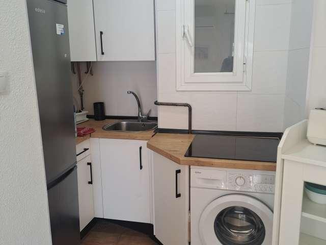Piso de 2 habitaciones en alquiler en Concepción, Madrid
