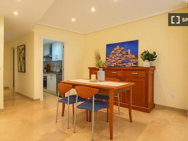 Piso de 2 habitaciones en alquiler en El Pilar, Valencia