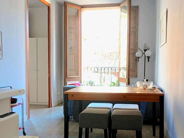 Piso de 2 habitaciones en alquiler en El Poble Sec, Barcelona