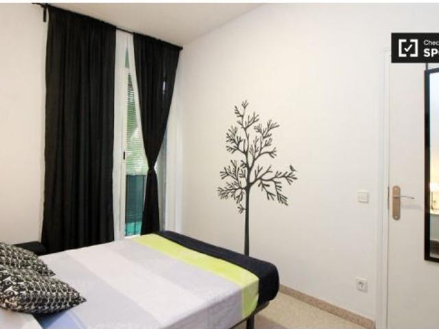 Piso de 2 habitaciones en alquiler en El Raval, apto para profesionales y estudiantes