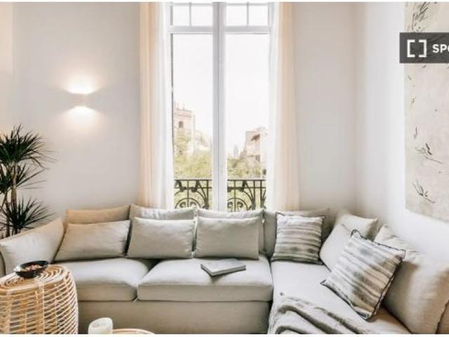 Piso de 2 habitaciones en alquiler en La Dreta de l' Eixample, perfecto para profesionales