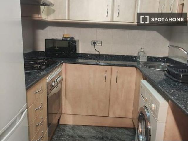 Piso de 2 habitaciones en alquiler en La Torrassa, gastos incluidos