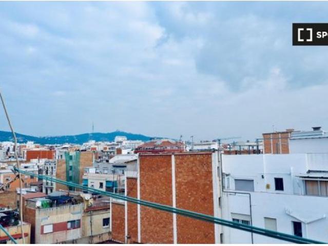 Piso de 2 habitaciones en alquiler en La Torrassa, se permite fumar