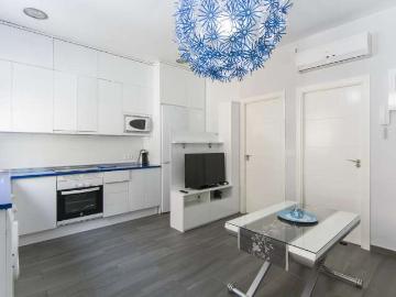 Piso de 2 habitaciones en alquiler en Puerta del Ángel, Madrid