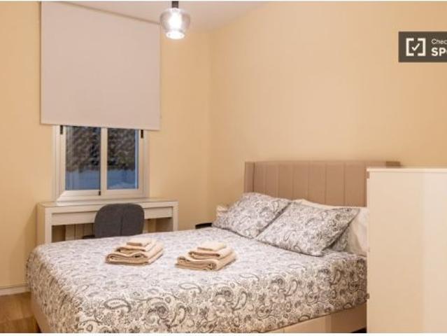 Piso de 2 habitaciones en alquiler en Pacífico, Madrid