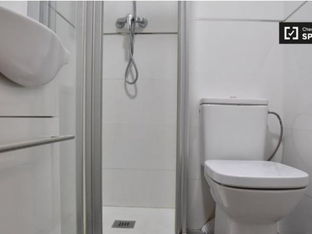 Piso de 2 habitaciones en alquiler en Russafa, perfecto para profesionales