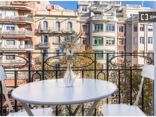 Piso de 2 habitaciones en alquiler en Sagrada Família, gastos incluidos con límites