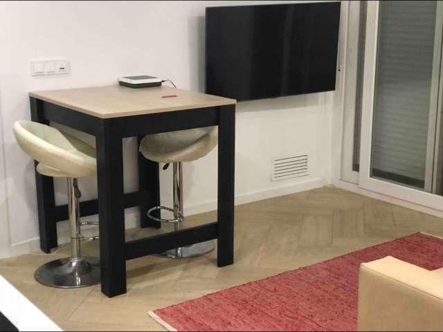 Piso de 2 habitaciones en alquiler en San Diego, Madrid