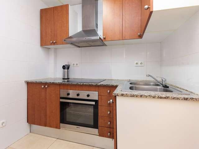 Piso de 2 habitaciones en alquiler en Sant Antoni, Barcelona