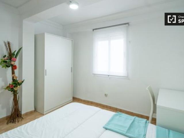 Piso de 2 habitaciones en alquiler en Sant Antoni, Valencia