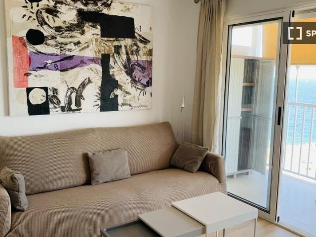 Piso de 2 habitaciones en alquiler en Santa Pola, Alicante