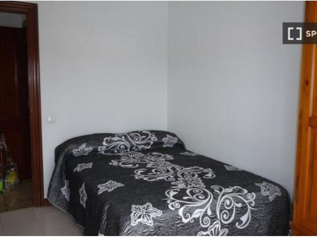 Piso de 2 habitaciones en alquiler en Santander, solo profesionales