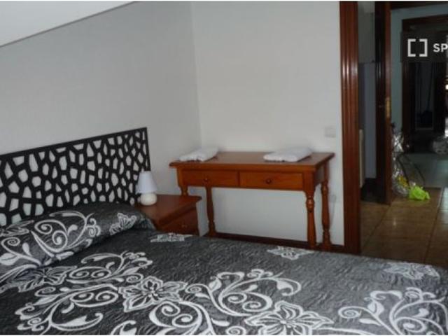 Piso de 2 habitaciones en alquiler en Santander, solo profesionales
