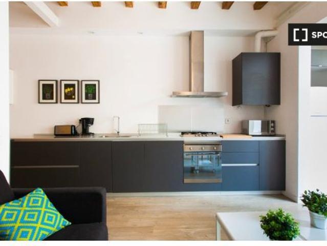 Piso de 2 habitaciones en alquiler en Vila de Gràcia, gastos incluidos