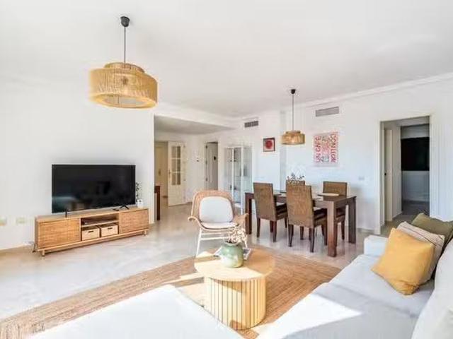 Piso de 2 habitaciones en Benalmádena