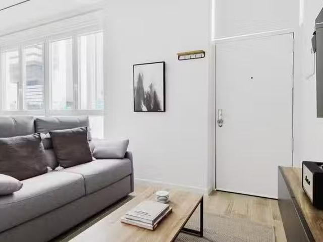 Piso de 2 habitaciones en Calle Daniel Vázquez Díaz, 2
