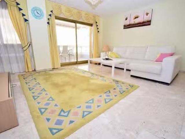 Piso de 2 habitaciones en Fuengirola