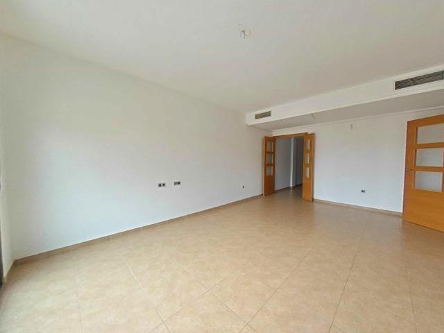 Piso de 3 dormitorios con trastero, Santomera