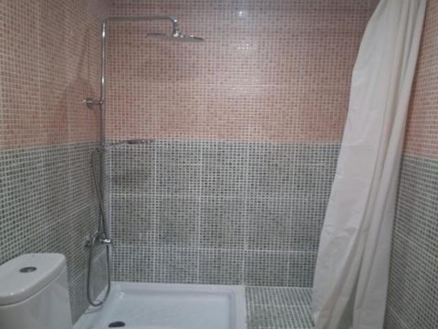 Piso de 3 dormitorios con terraza – 129.900 €
