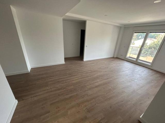 PISO DE 3 DORMITORIOS CON TERRAZA, GARAJE Y TRASTERO
