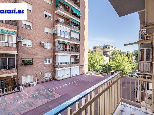 Piso de 3 dormitorios con terraza en plena zona Fontiveros