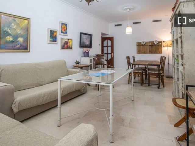 Piso de 3 dormitorios en alquiler en Cádiz