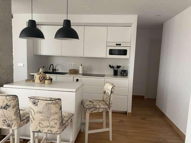 Piso de 3 dormitorios en alquiler en Alicante