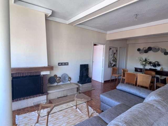 Piso de 3 dormitorios en alquiler en Alicante