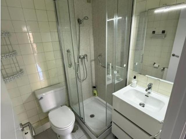 Apartamento de 3 dormitorios en alquiler en Alicante, España