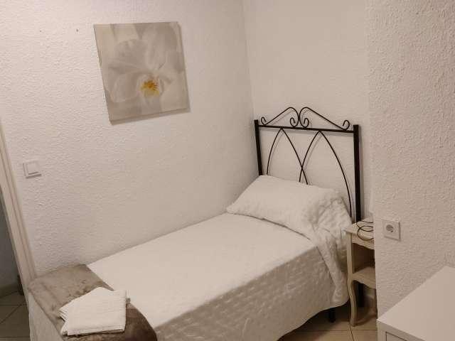 Piso de 3 dormitorios en alquiler en Alicante