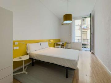 Piso de 3 dormitorios en alquiler en El Gòtic, Barcelona