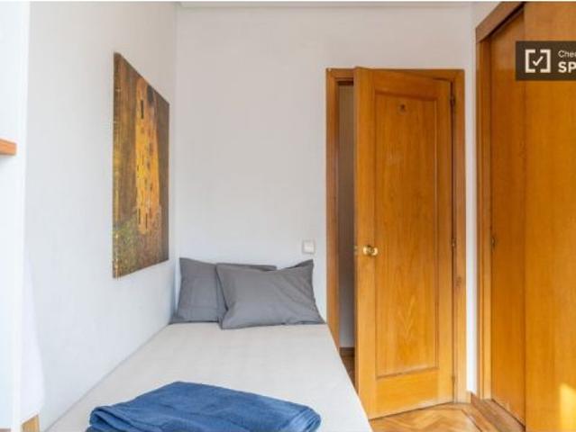 Piso de 3 dormitorios en alquiler en Justicia, Madrid