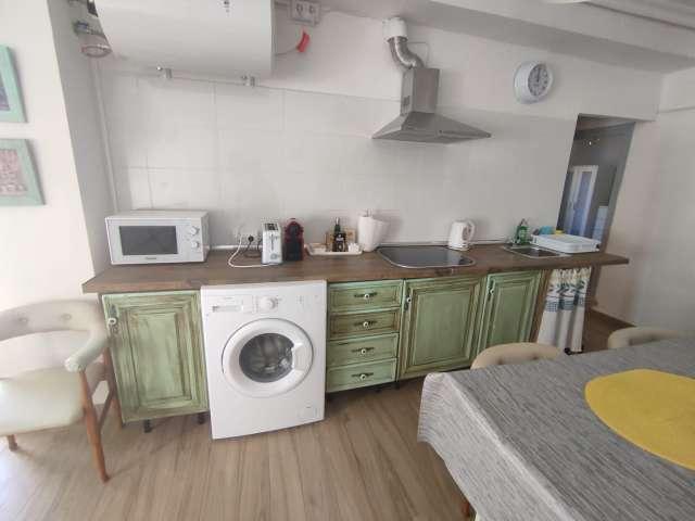 Piso de 3 dormitorios en alquiler en Los Remedios, Sevilla
