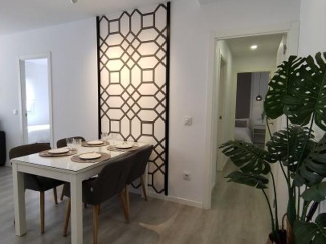 Piso de 3 habitaciones en alquiler en La Calzada, Sevilla