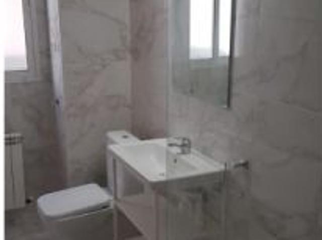 Piso de 3 dormitorios en alquiler en San Fernando de Henares, Madrid