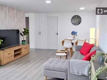 Piso de 3 dormitorios en alquiler en Zaragoza