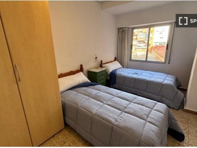 Piso de 3 dormitorios en alquiler en Zaragoza