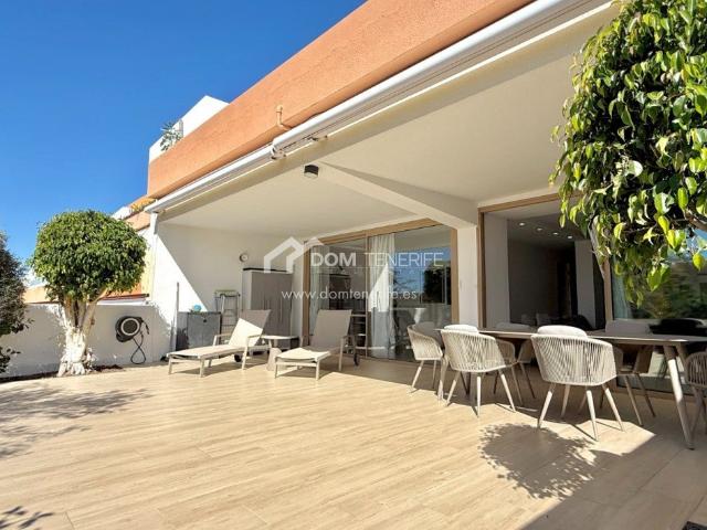 Piso de 3 dormitorios en venta en Marazul 205m² Adeje