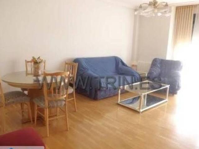 Piso de 3 dormitorios en Zona Avda Lagunas de Ruidera