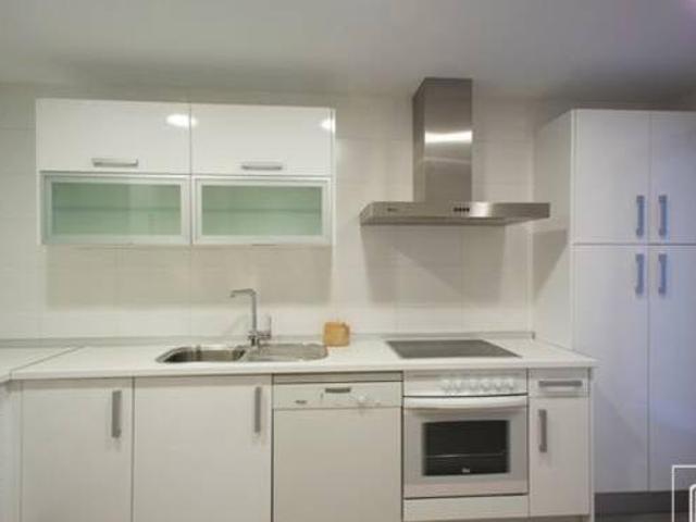 Piso de 3 dormitorios y 2 cuartos de baño en Montecarmelo