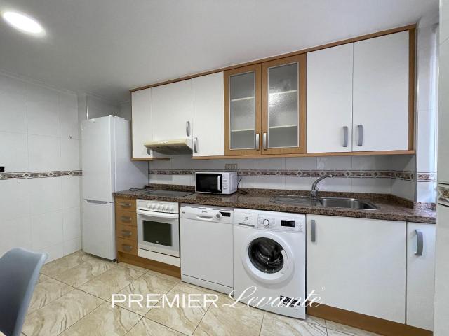 Piso de 3 habitaciones amueblado en el centro de Alicante