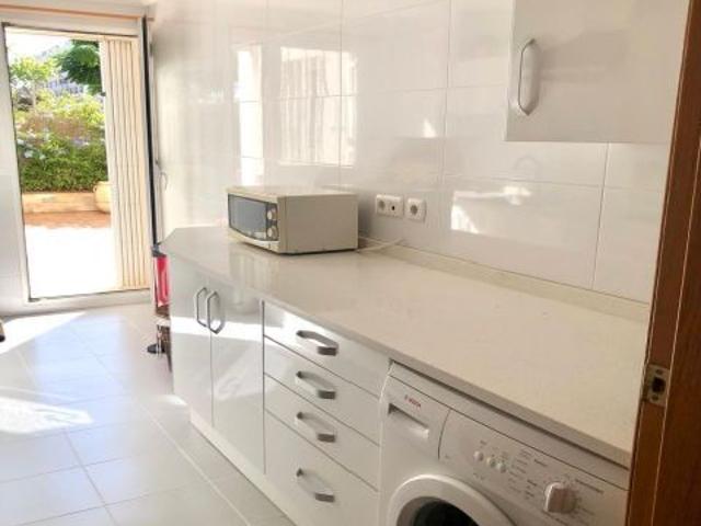 Piso de 3 habitaciones con 2 terrazas, piscina y garaje en Valterna