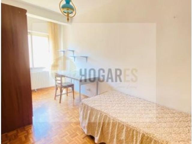 PISO DE 3 HABITACIONES EN MARIANO VICÉN PARA ESTUDIANTES