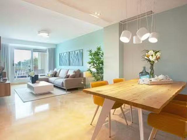 Piso de 3 habitaciones en Ojén
