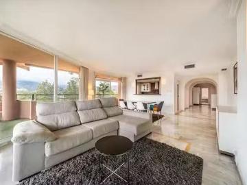 Apartamento en alquiler en La Quinta, Benahavís