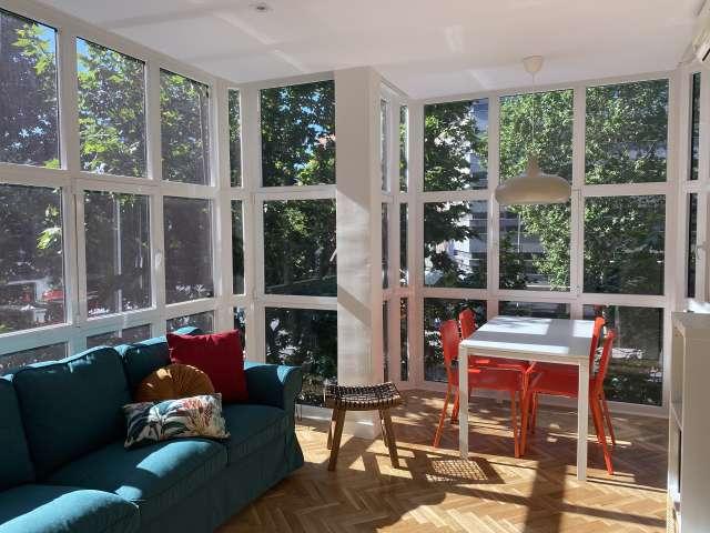 Piso de 3 habitaciones en alquiler en Niño Jesús, Madrid